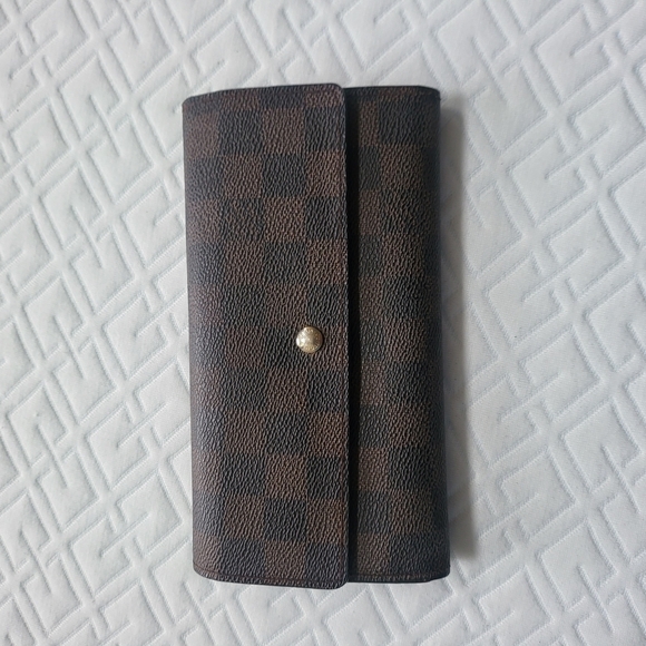 Louis Vuitton Handbags - LOUIS VUITTON Portefeuille Sarah Damier Monogram